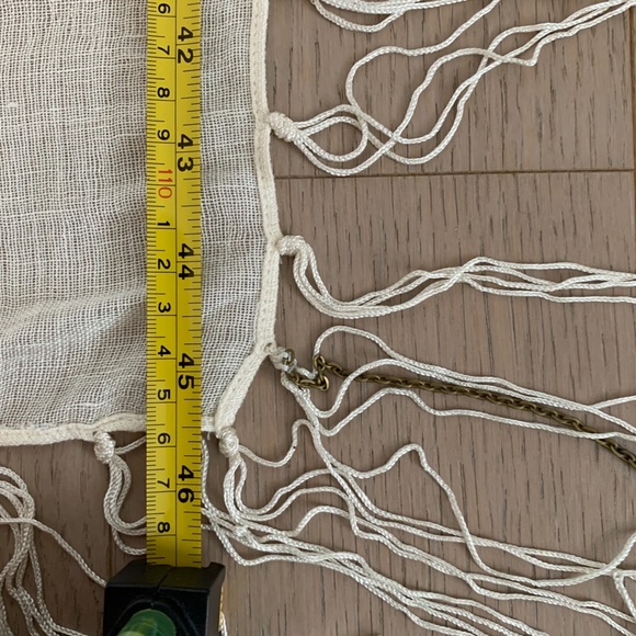 Cream scarf - Picture 5 of 8